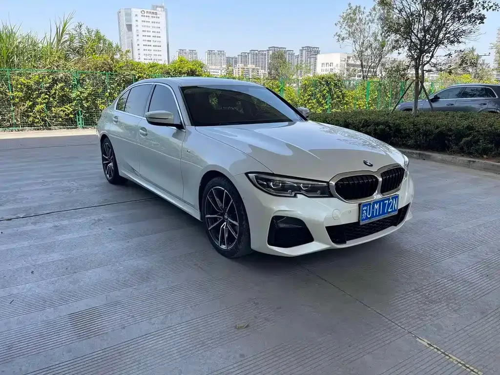 BMW 3 Series — фото 1