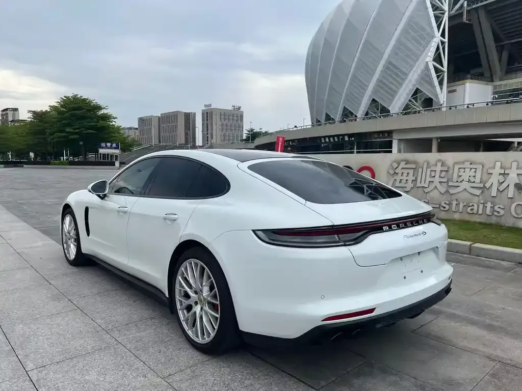 Porsche Panamera — фото 4
