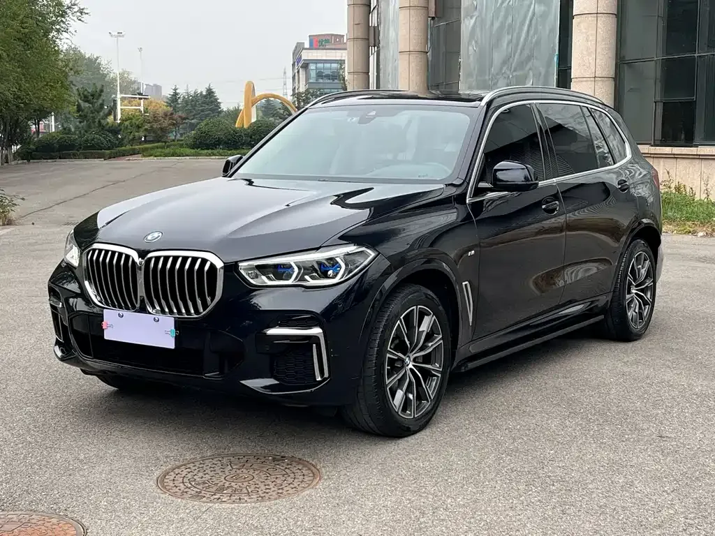 BMW X5 — фото 1