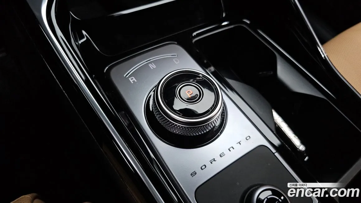 Kia Sorento — фото 9