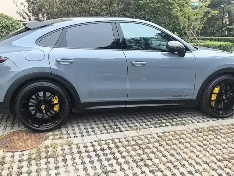 Porsche Cayenne — фото 4