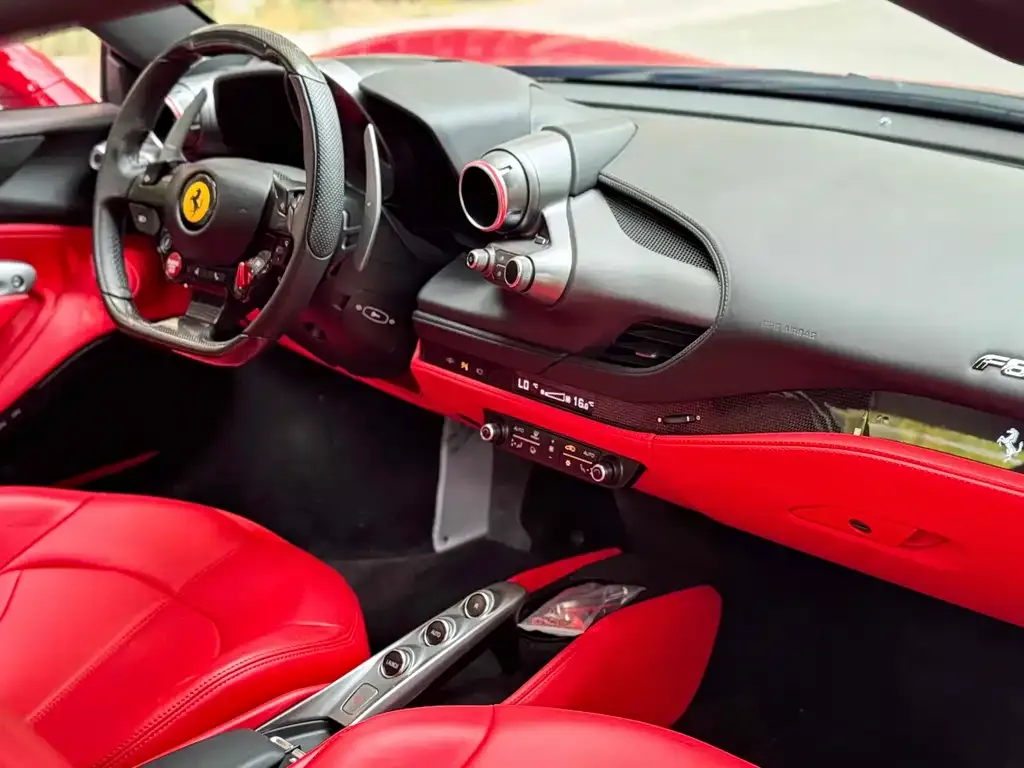 Ferrari F8 — фото 4