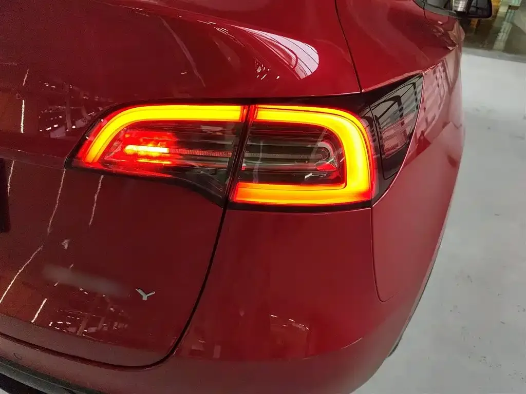 Tesla Model Y 2021 из CN, фото 8