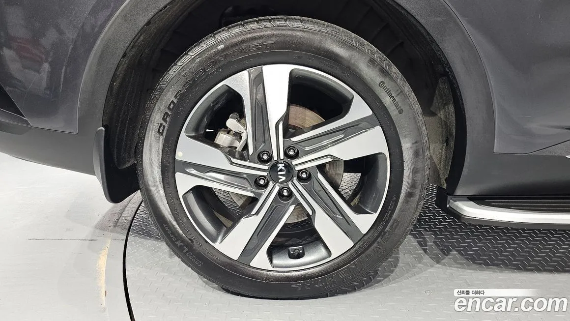 Kia Sorento — фото 5