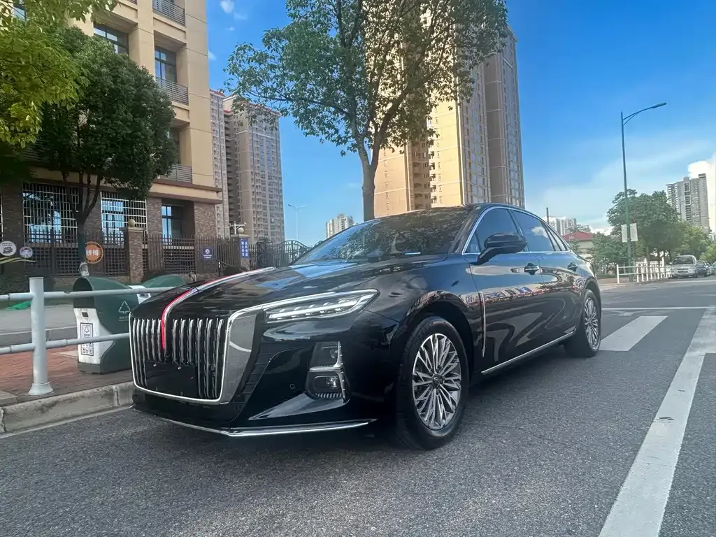 Hongqi H5 — фото 1