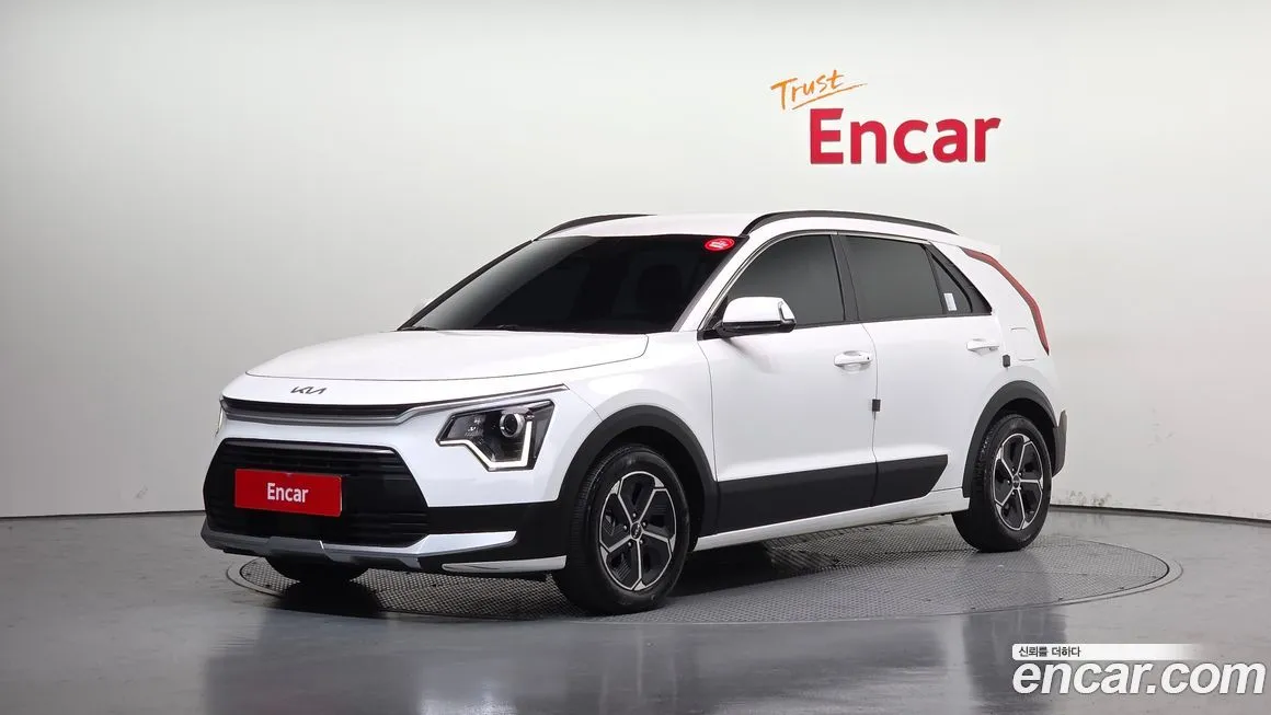 Kia Niro — фото 1