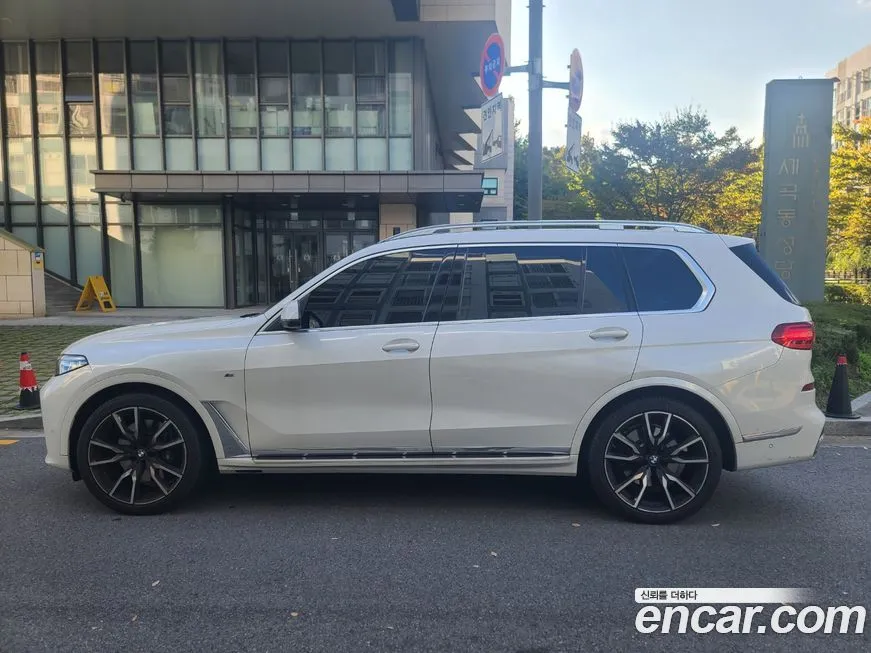 BMW X7 2022 из KR, фото 3