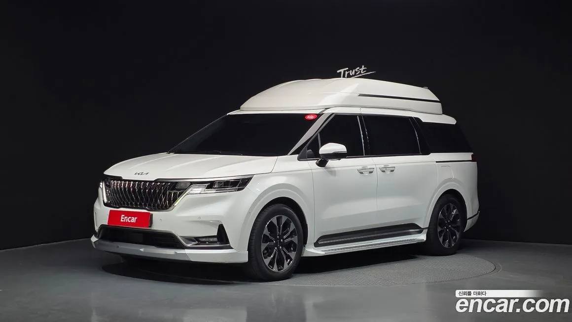 Kia Carnival — фото 1