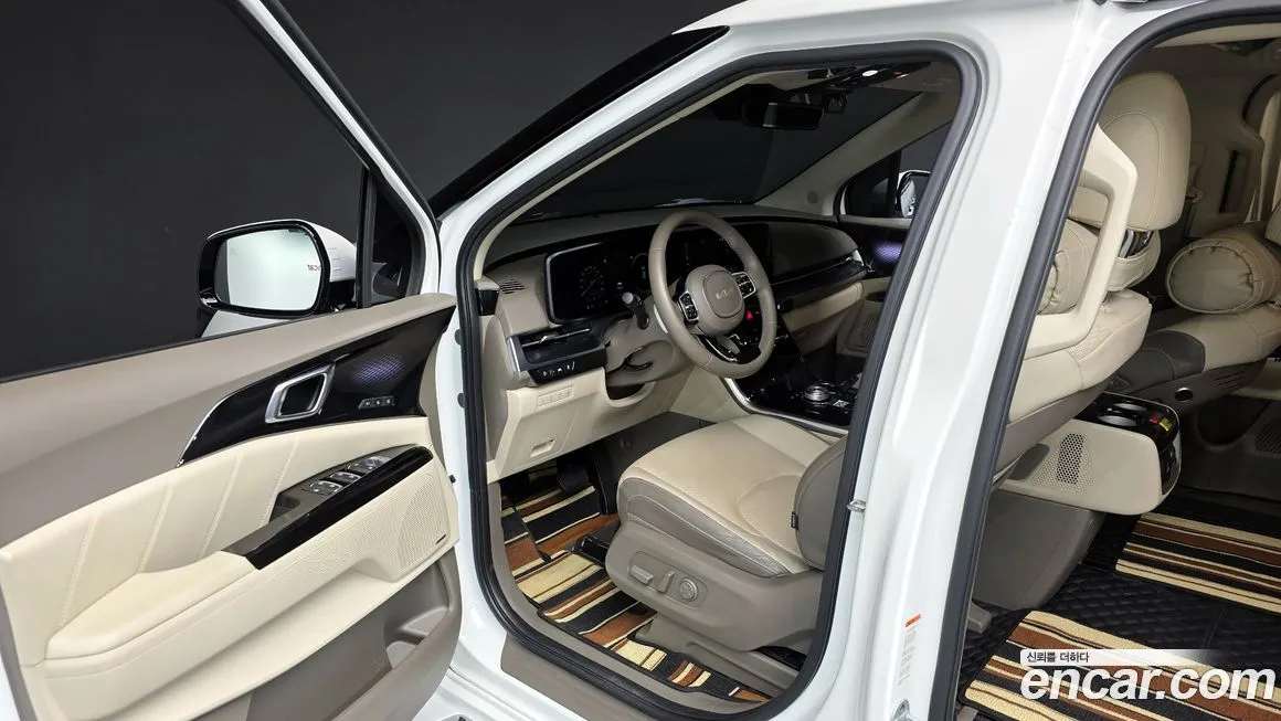 Kia Carnival — фото 10
