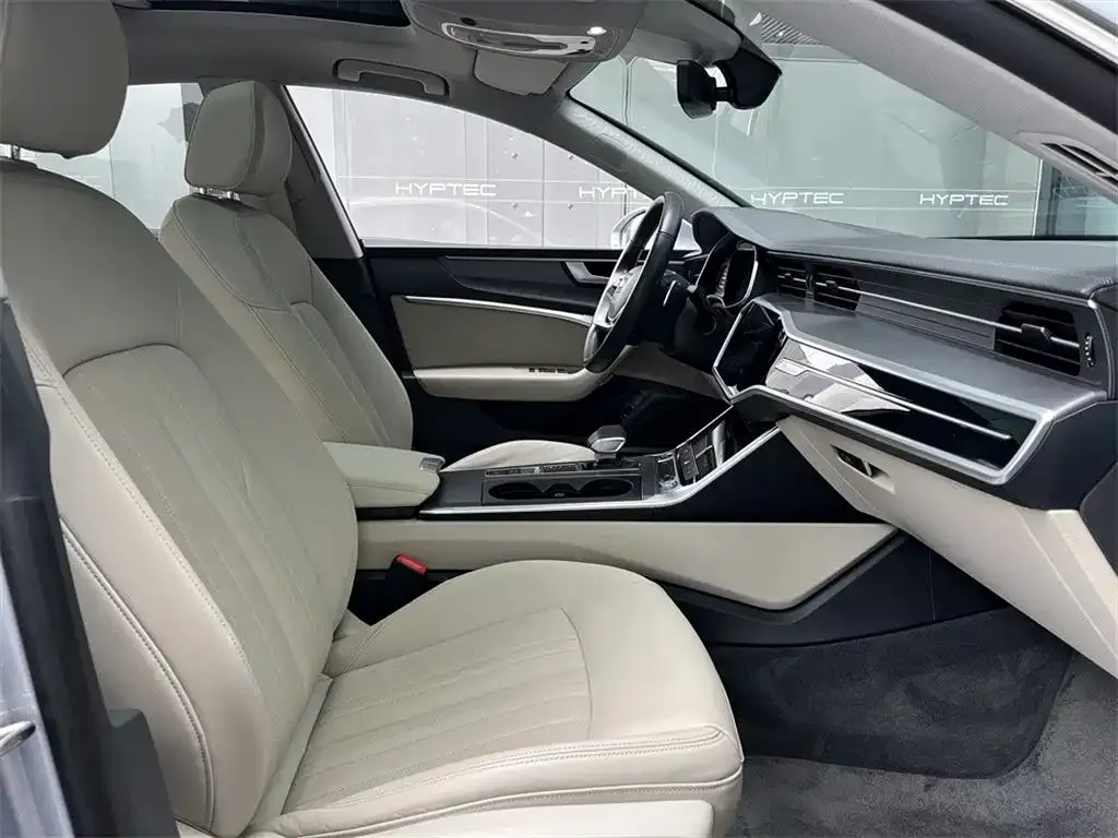 Audi A7 2022 из CN, фото 10