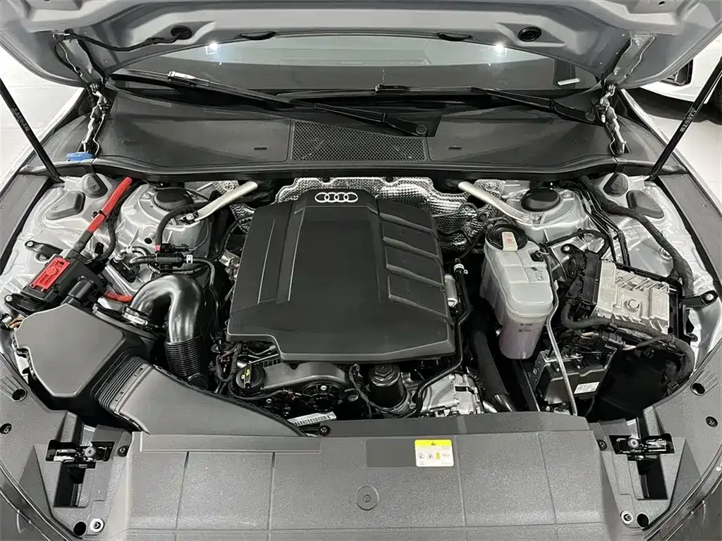 Audi A7 2022 из CN, фото 8