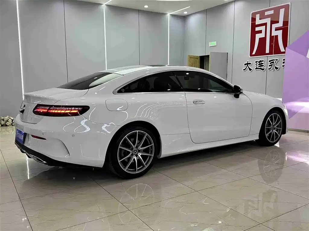 Mercedes-Benz E-Class (Import) — фото 4