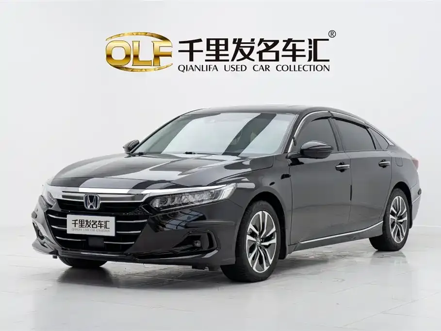 Honda Accord — фото 1