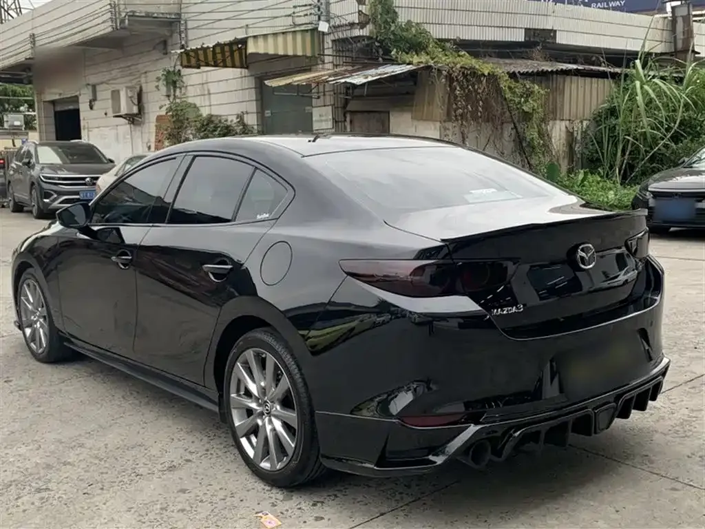 Mazda 3 Axela 2023 из CN, фото 8
