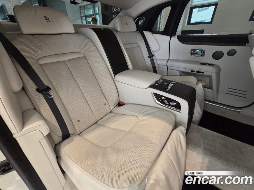 Rolls-Royce Ghost 2021 из KR, фото 8
