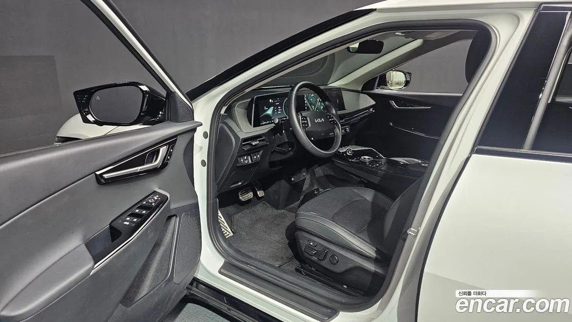 [object Object] EV6 2023 из KR, фото 10