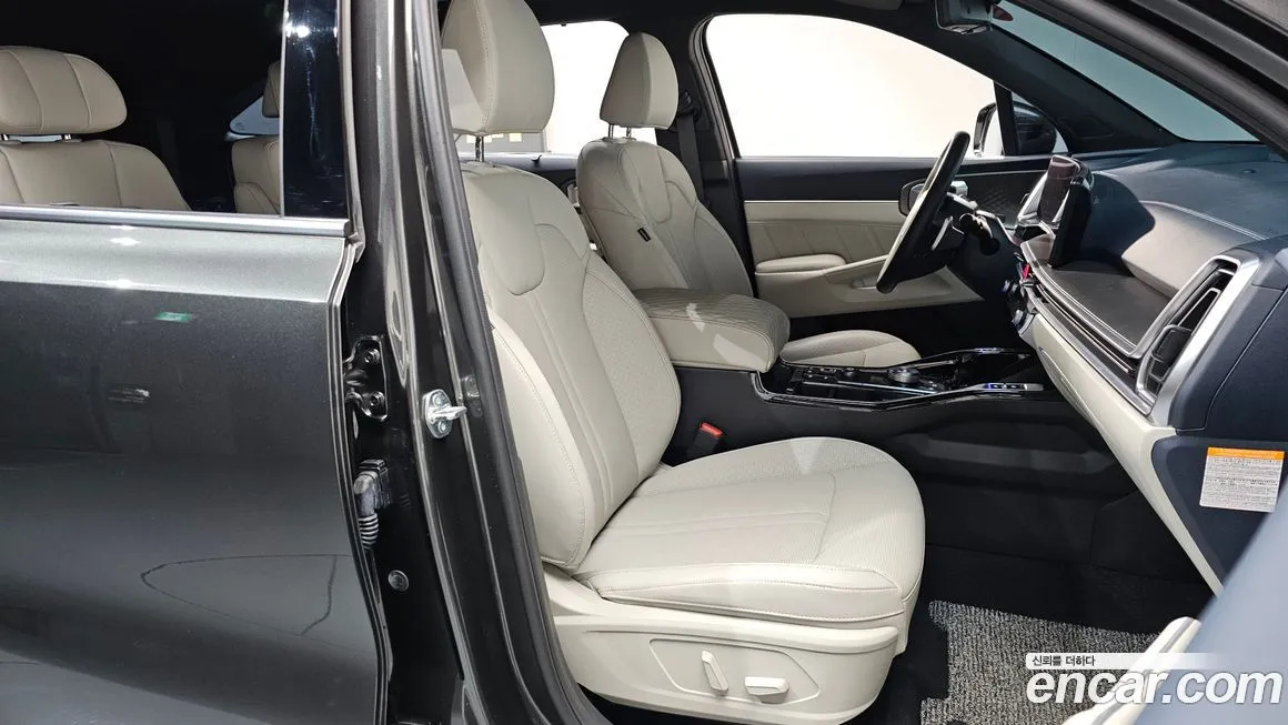 Kia Sorento — фото 10
