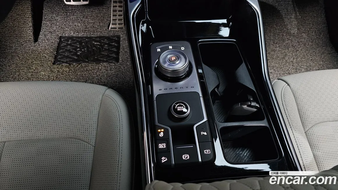 Kia Sorento — фото 9