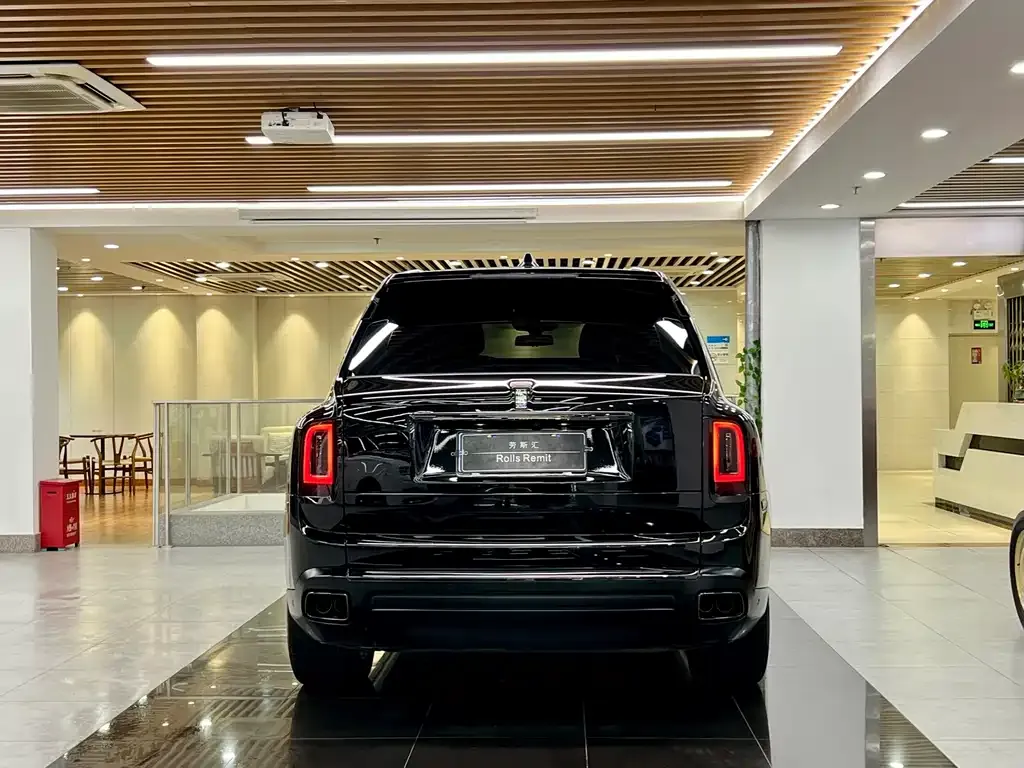 Rolls-Royce Cullinan 2021 из CN, фото 5