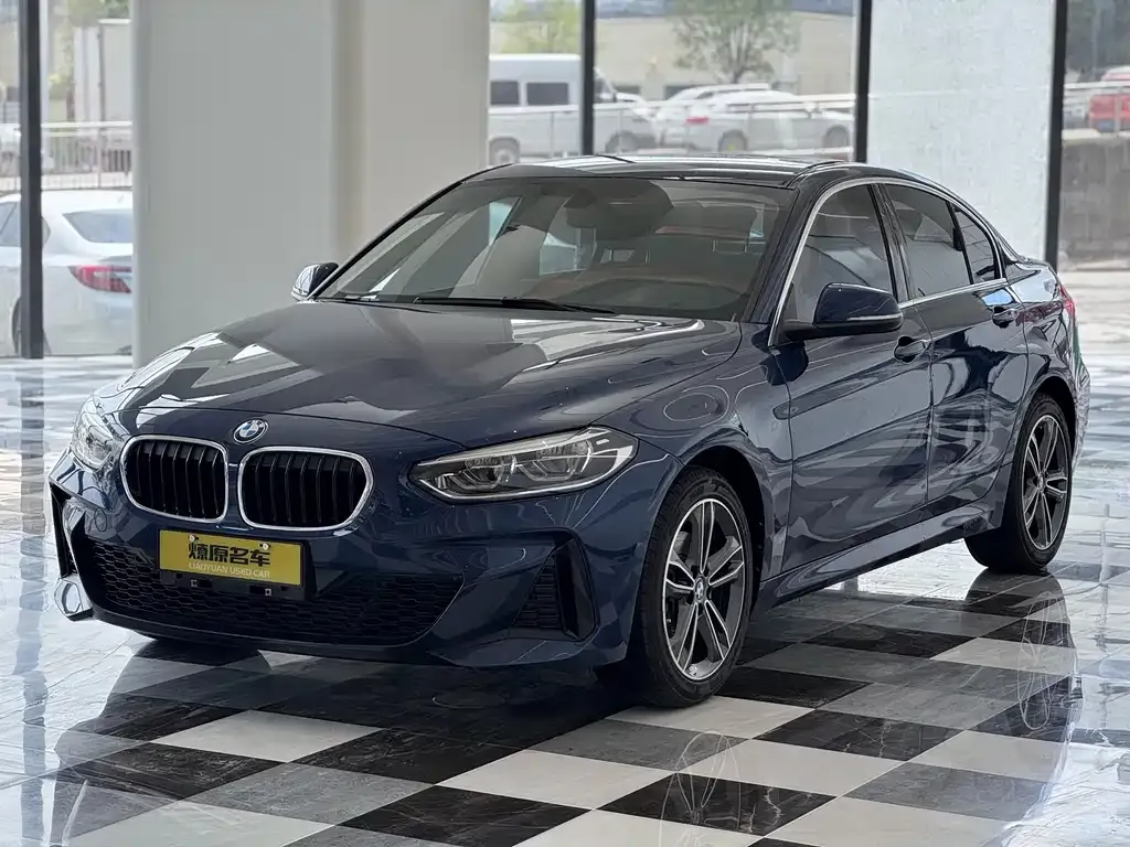 BMW 1 Series 2022 из CN, фото 1