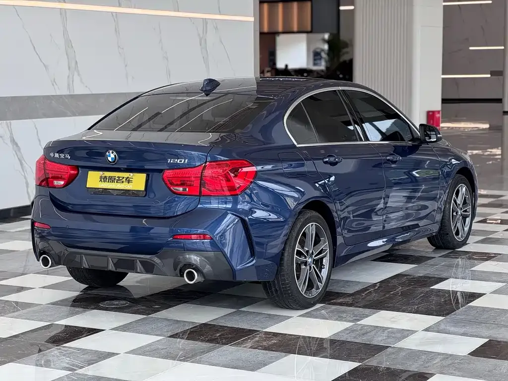 BMW 1 Series 2022 из CN, фото 5