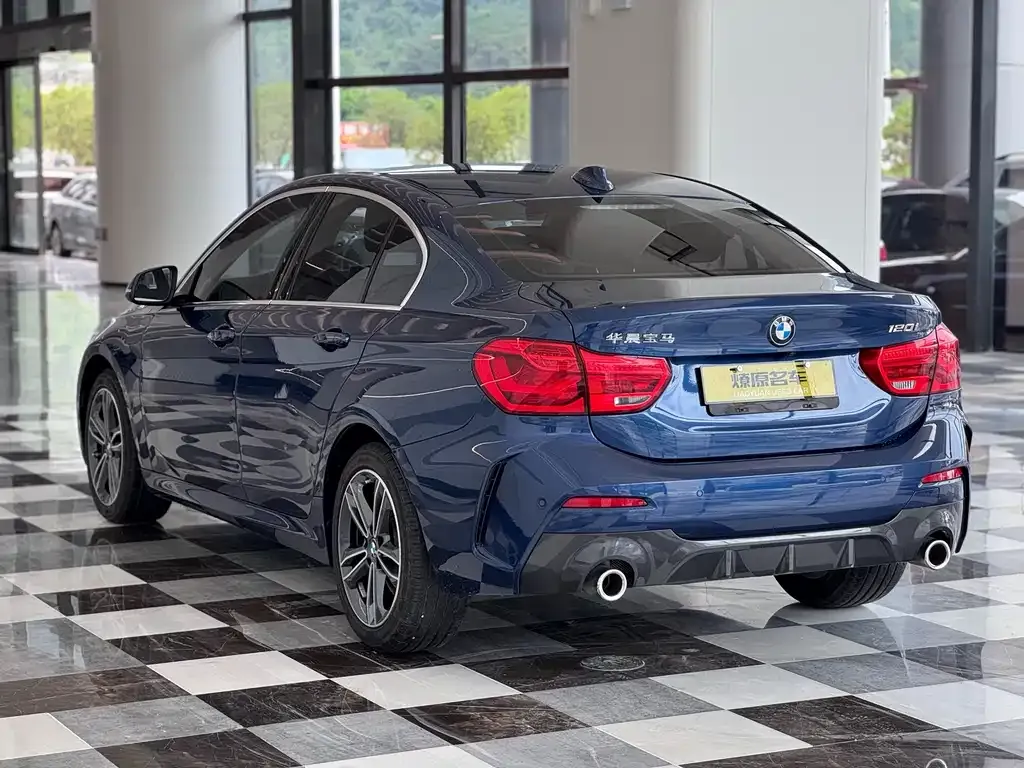 BMW 1 Series 2022 из CN, фото 7