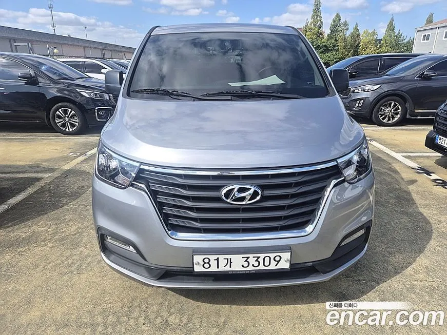 Hyundai Starex — фото 3