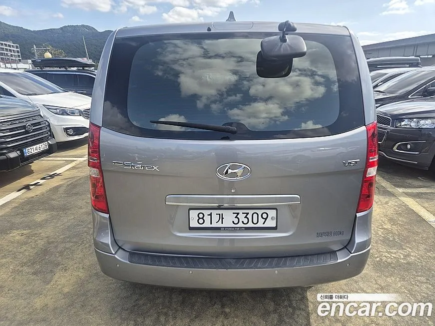 Hyundai Starex — фото 4