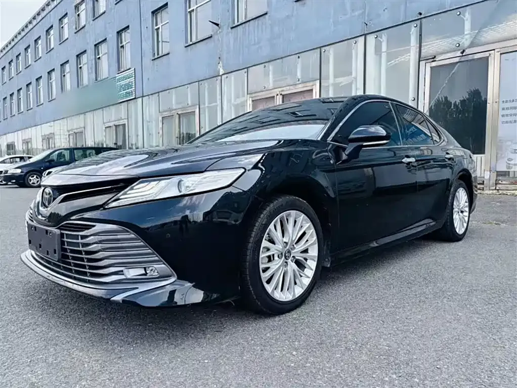 Toyota Camry 2021 из CN, фото 2