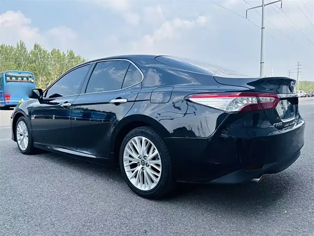 Toyota Camry 2021 из CN, фото 4