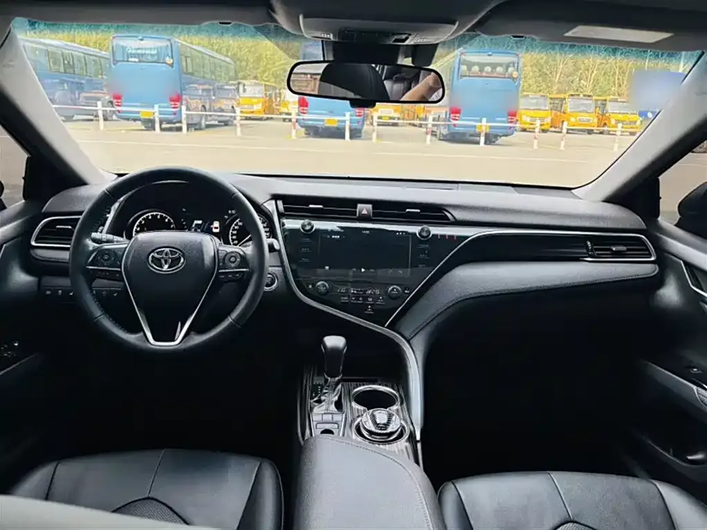 Toyota Camry 2021 из CN, фото 8