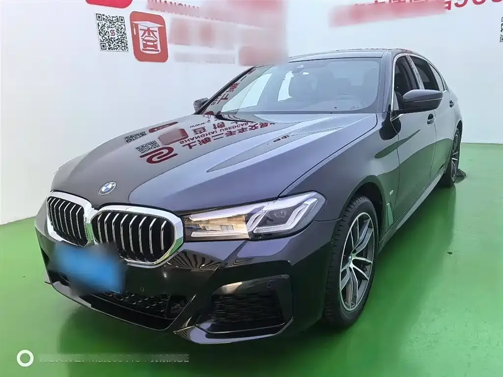 BMW 5 Series — фото 1