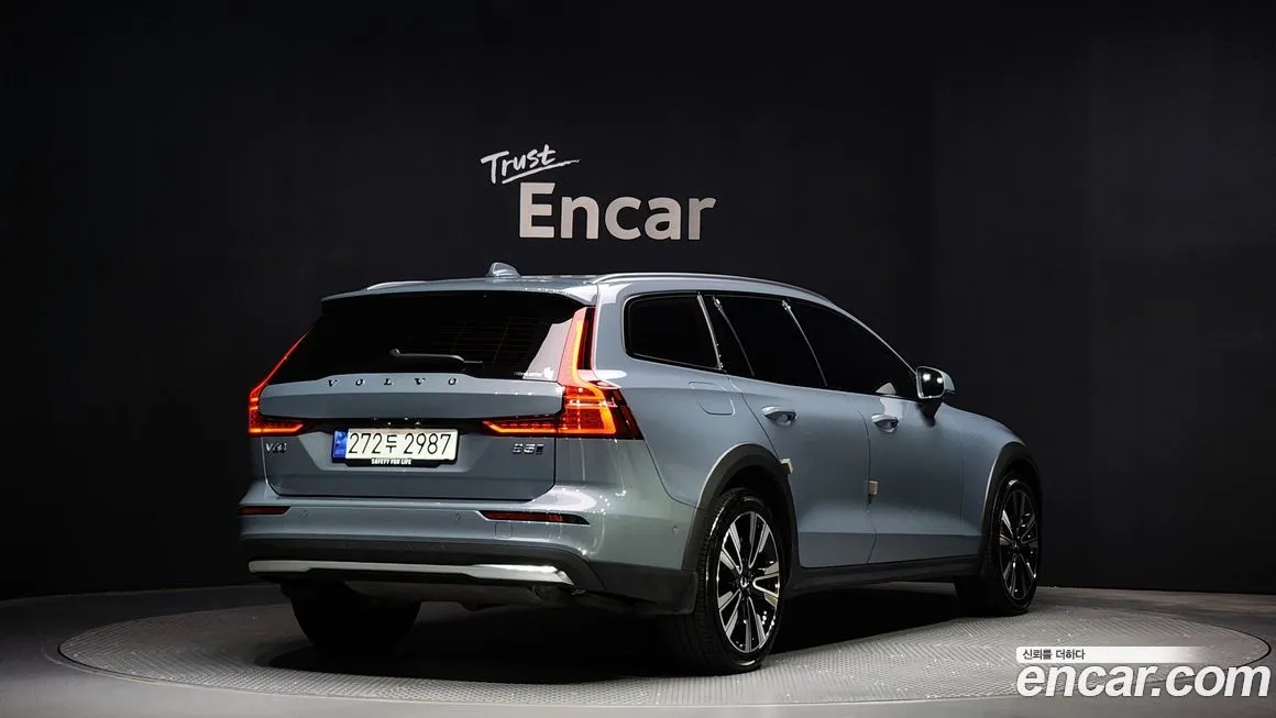 Volvo V60 — фото 2