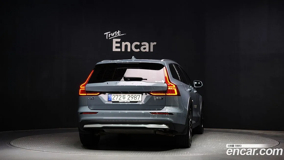Volvo V60 — фото 4