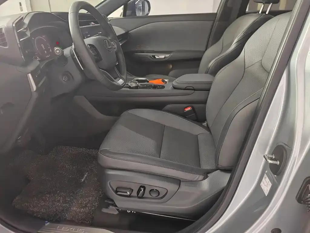 Lexus RZ 2023 из CN, фото 6