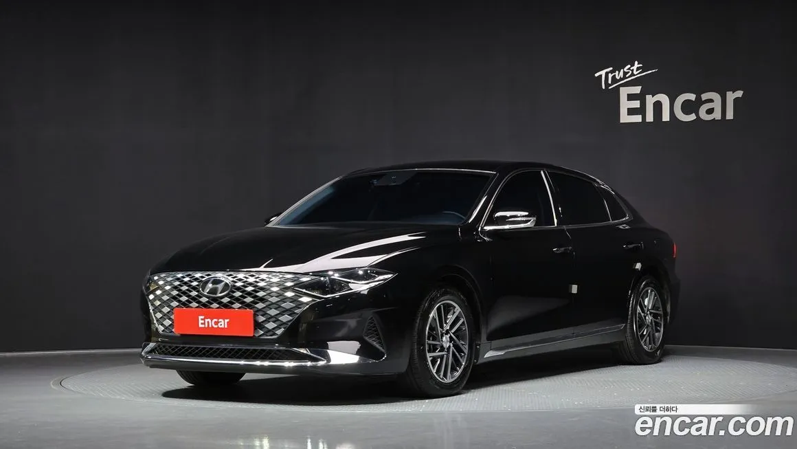Hyundai Grandeur — фото 1