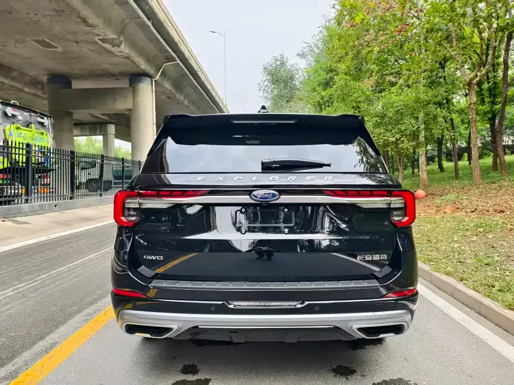 Ford Explorer 2025 из CN, фото 5