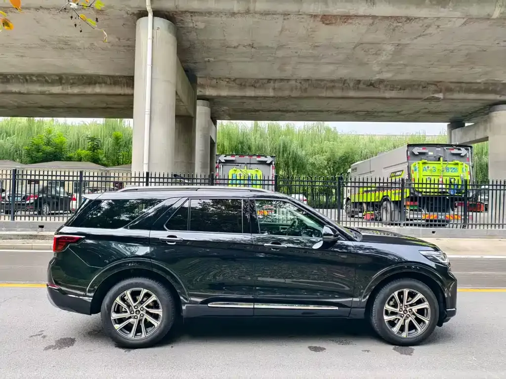 Ford Explorer 2025 из CN, фото 8