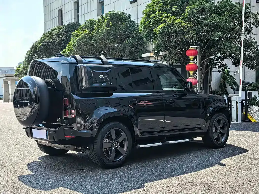 Land Rover Defender — фото 4