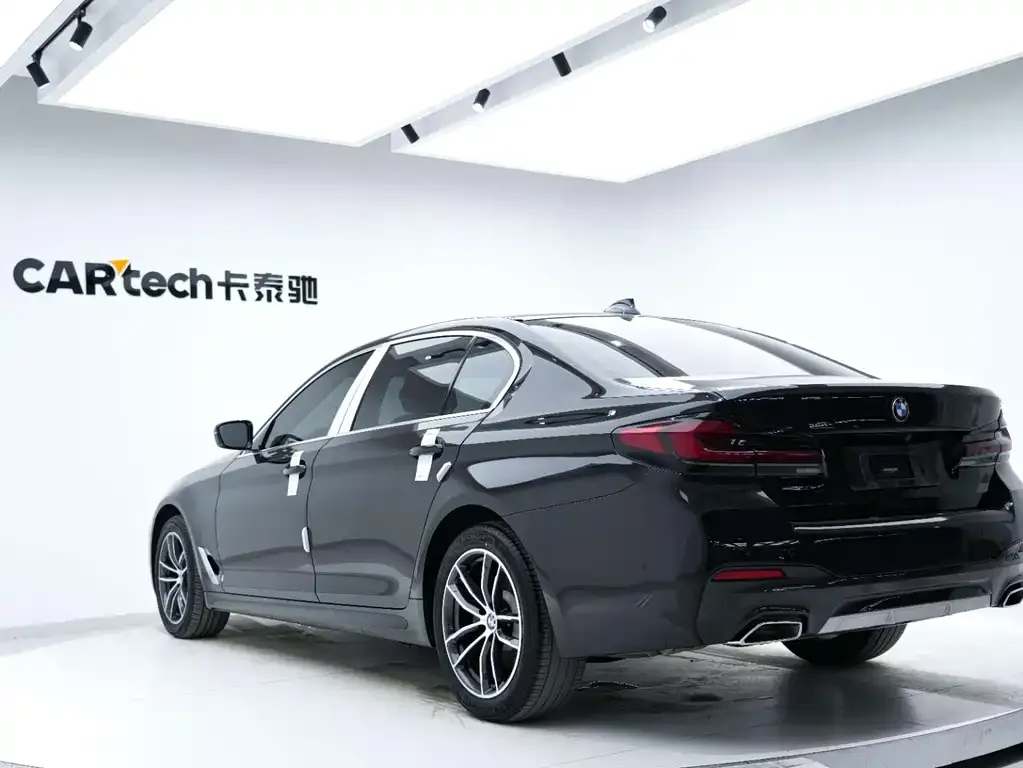 BMW 5 Series 2021 из CN, фото 4