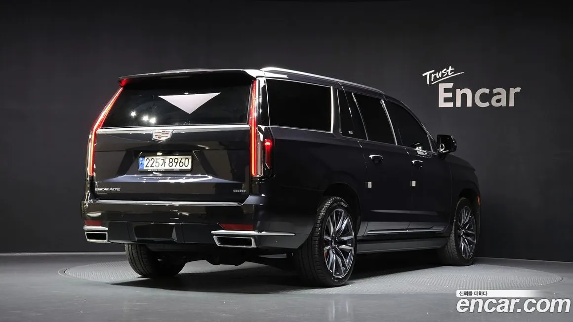 Cadillac Escalade 2022 из KR, фото 2