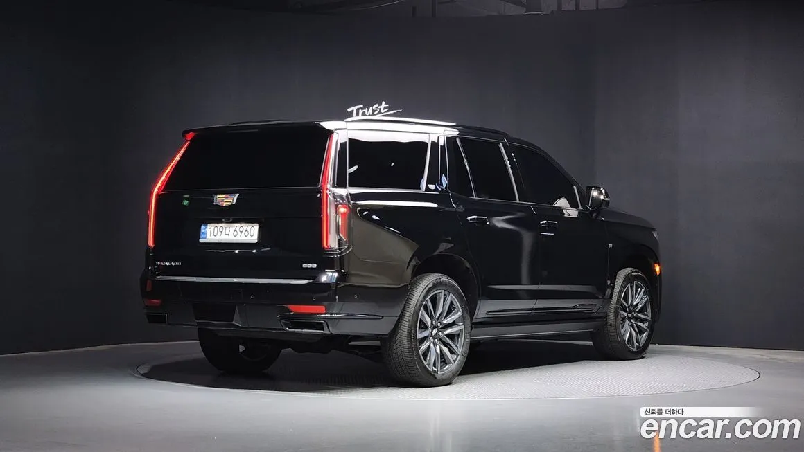 Cadillac Escalade 2023 из KR, фото 2