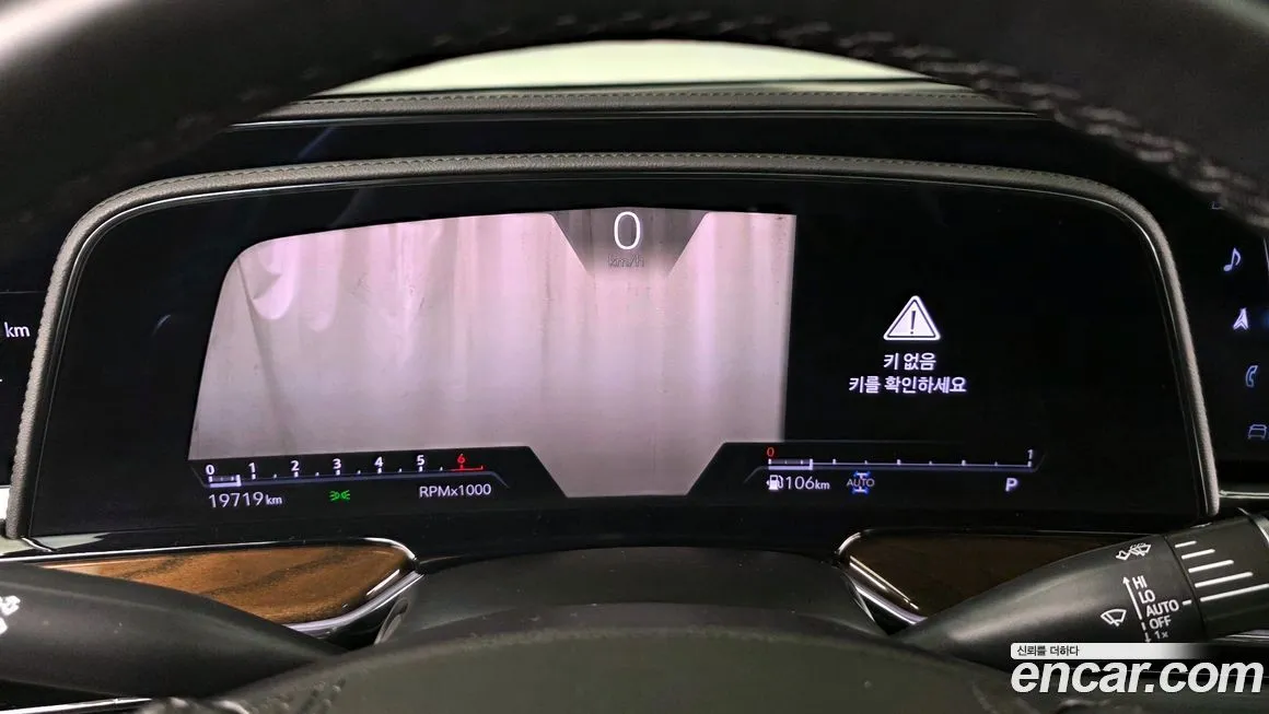 Cadillac Escalade 2023 из KR, фото 8