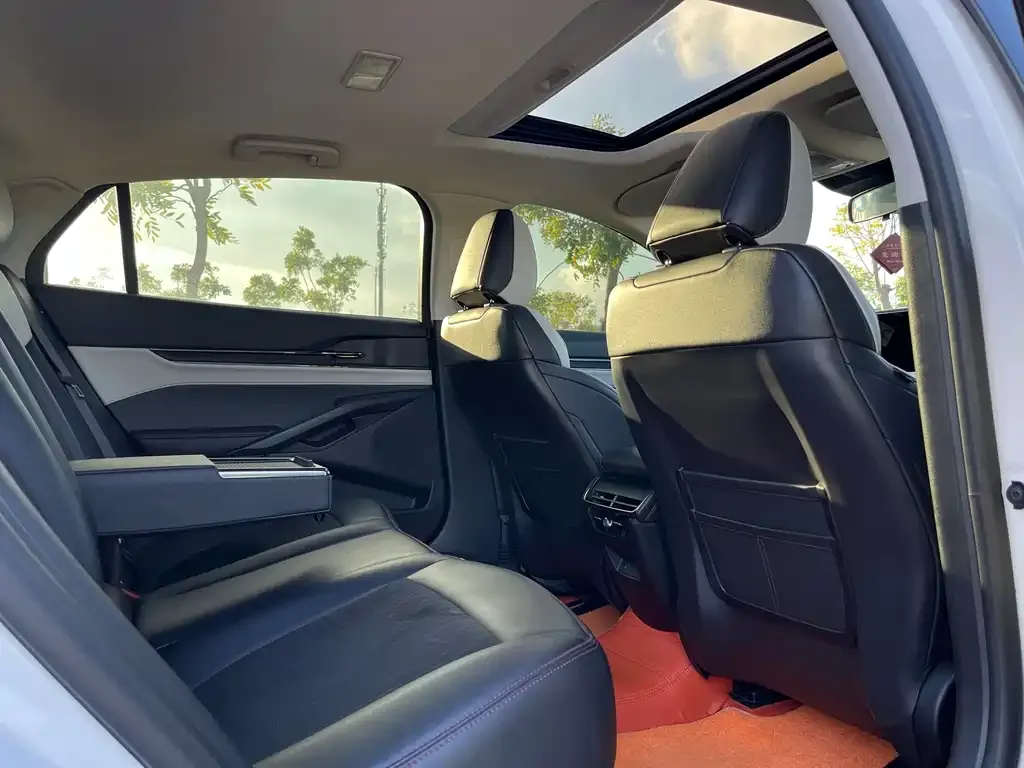 Ford Mondeo — фото 7