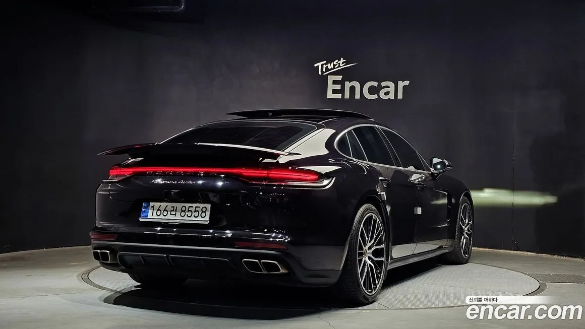 Porsche Panamera 2022 из KR, фото 2