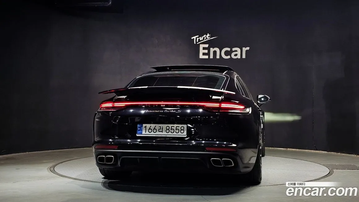 Porsche Panamera 2022 из KR, фото 4