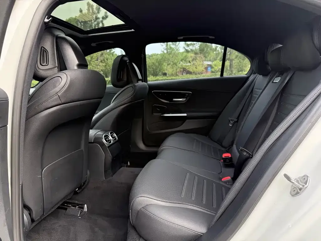 Mercedes-Benz C-Class 2023 из CN, фото 7