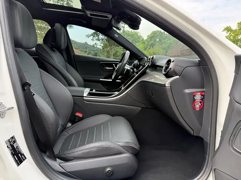 Mercedes-Benz C-Class 2023 из CN, фото 8