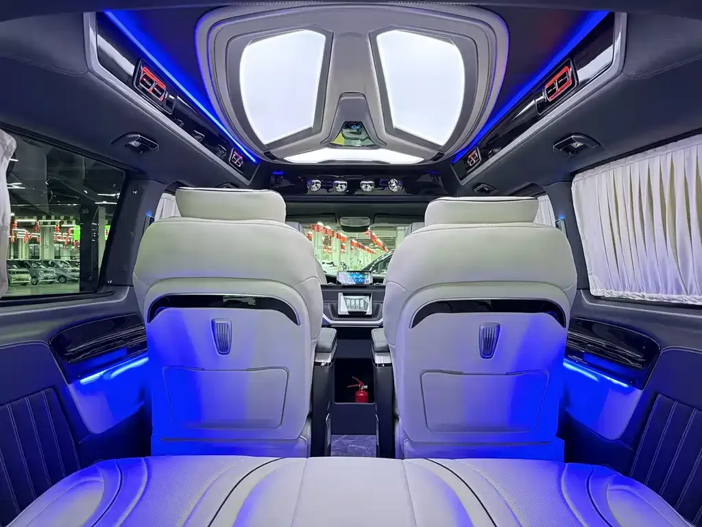 Mercedes-Benz Vito 2025 из CN, фото 8