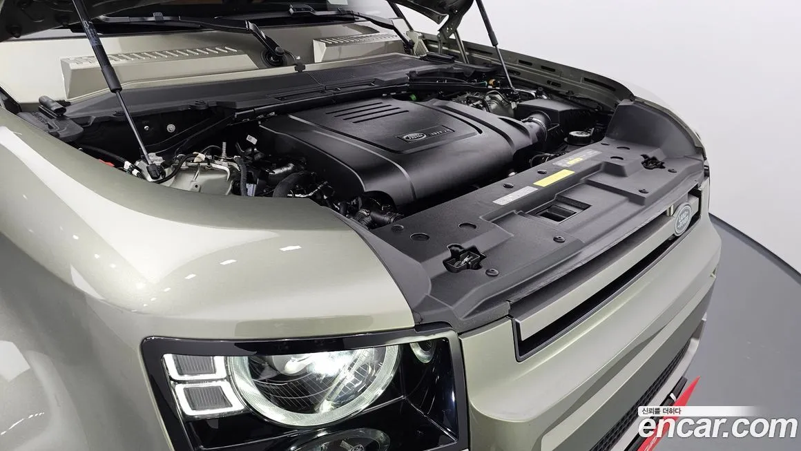 Land Rover Defender 2024 из KR, фото 6